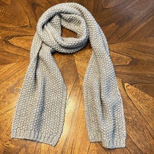 GAP Chunky Knit Scarf Grey
